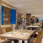 西斯特利安酒店 4*