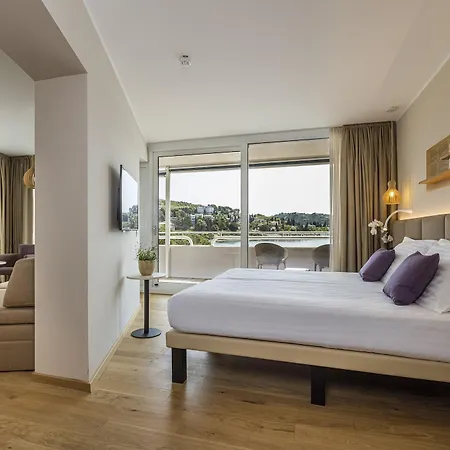 Histrion Hotel 4*